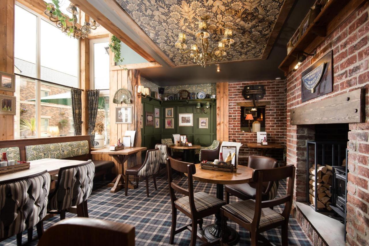 The Hog'S Head Inn - The Inn Collection Group Alnwick Esterno foto