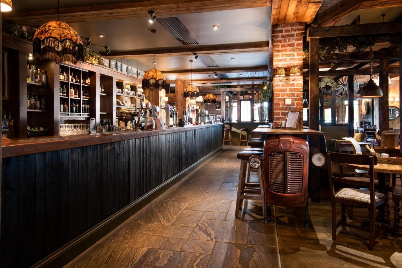 The Hog'S Head Inn - The Inn Collection Group Alnwick Esterno foto