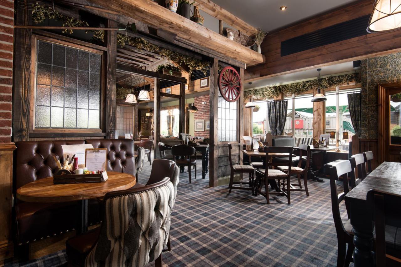 The Hog'S Head Inn - The Inn Collection Group Alnwick Esterno foto